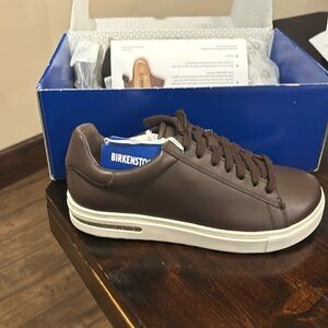 Women’s Birkenstock Bend Low in color roast